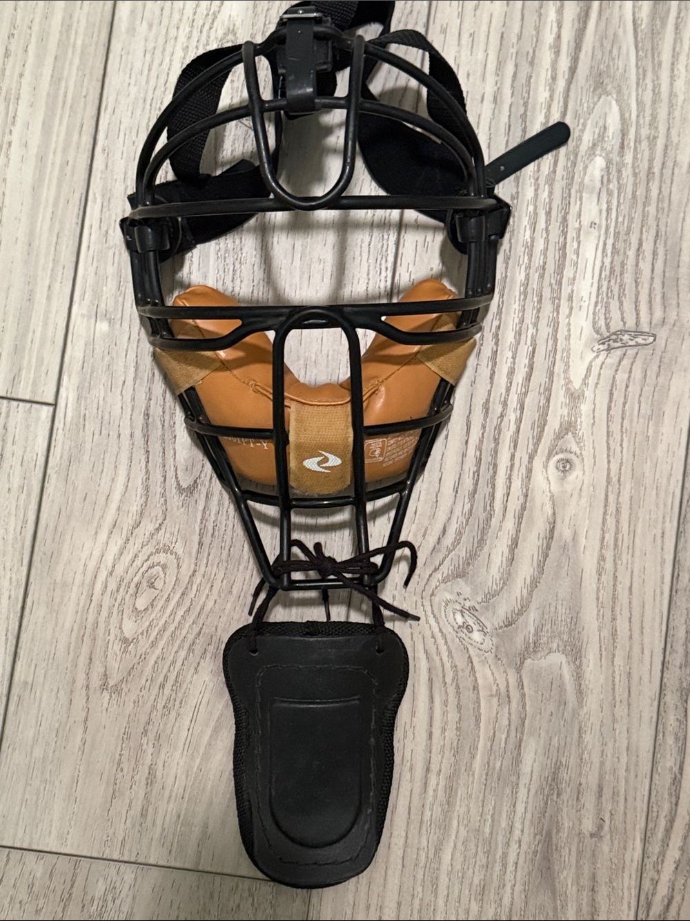 Youth Baseball Catcher's Mask with Throat Guard. CMH2001OT-Y